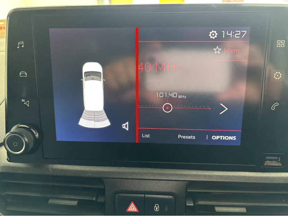 2020 Citroen Berlingo - image 13