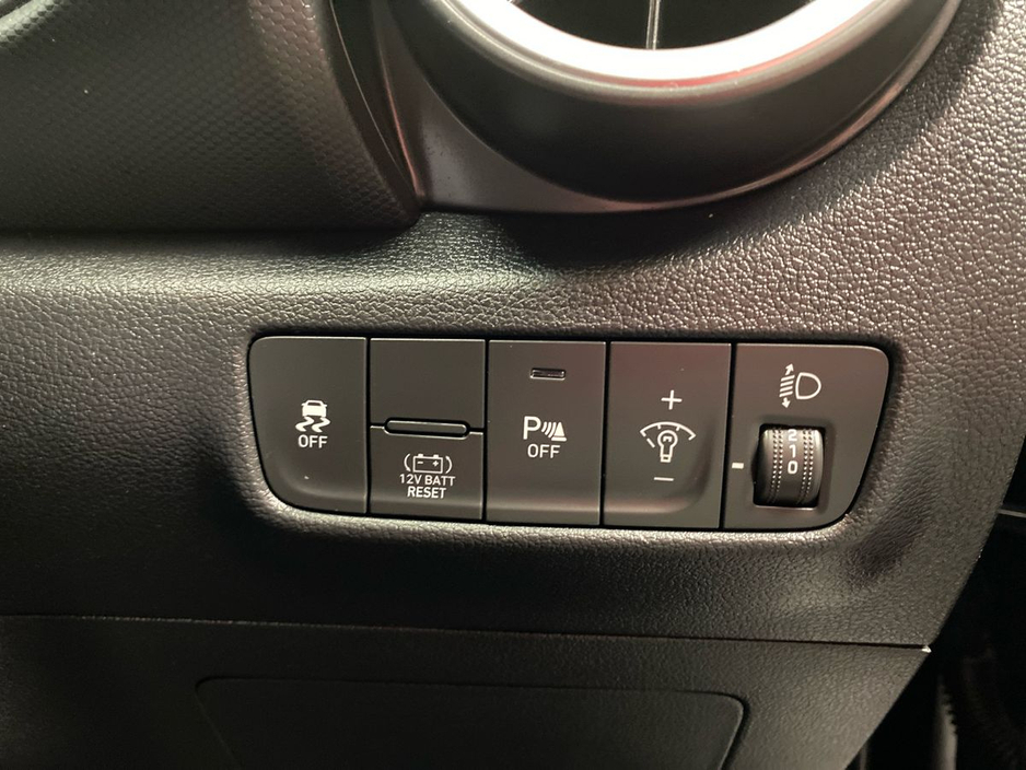 2023 Hyundai Kona 1.6 HYBRID Executive Auto €26,995