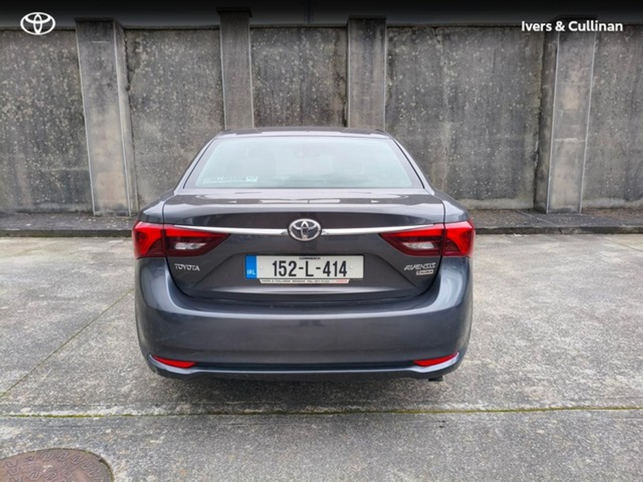 2015 Toyota Avensis - image 10