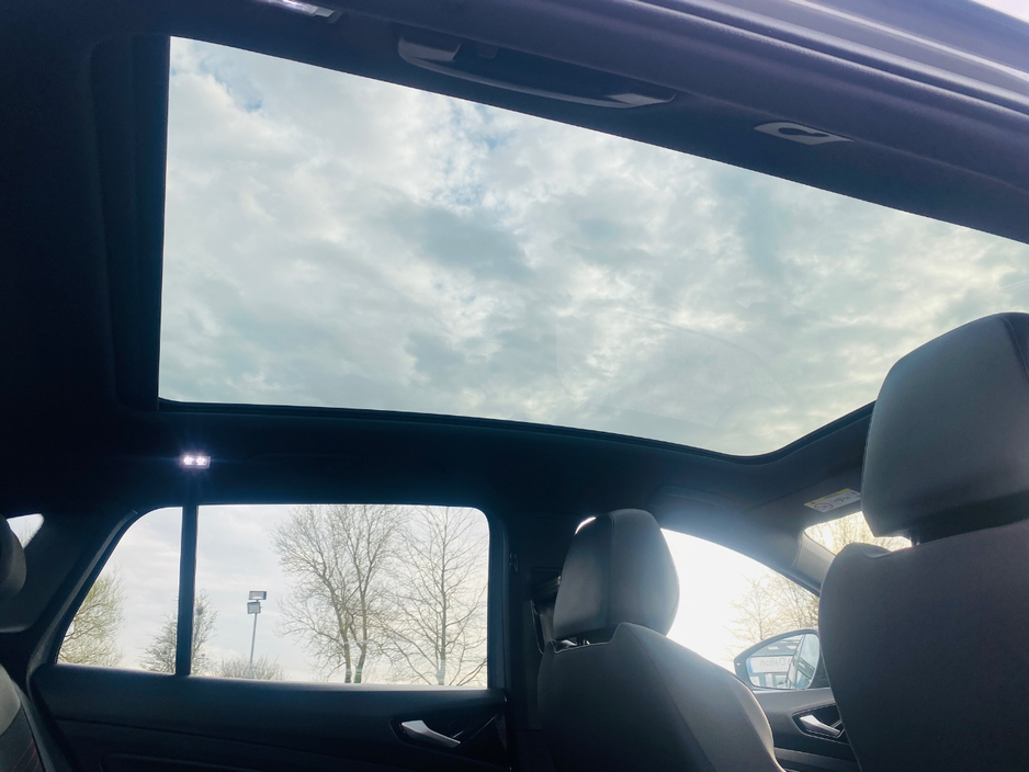 2024 Volkswagen ID.4 - image 11