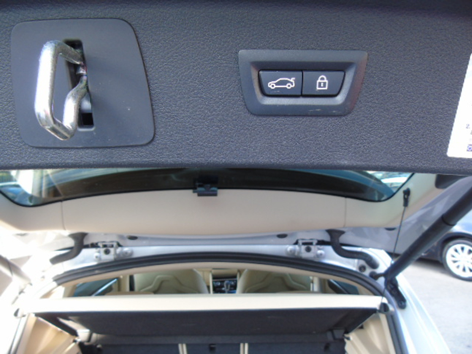 2016 BMW 2 Series - image 11