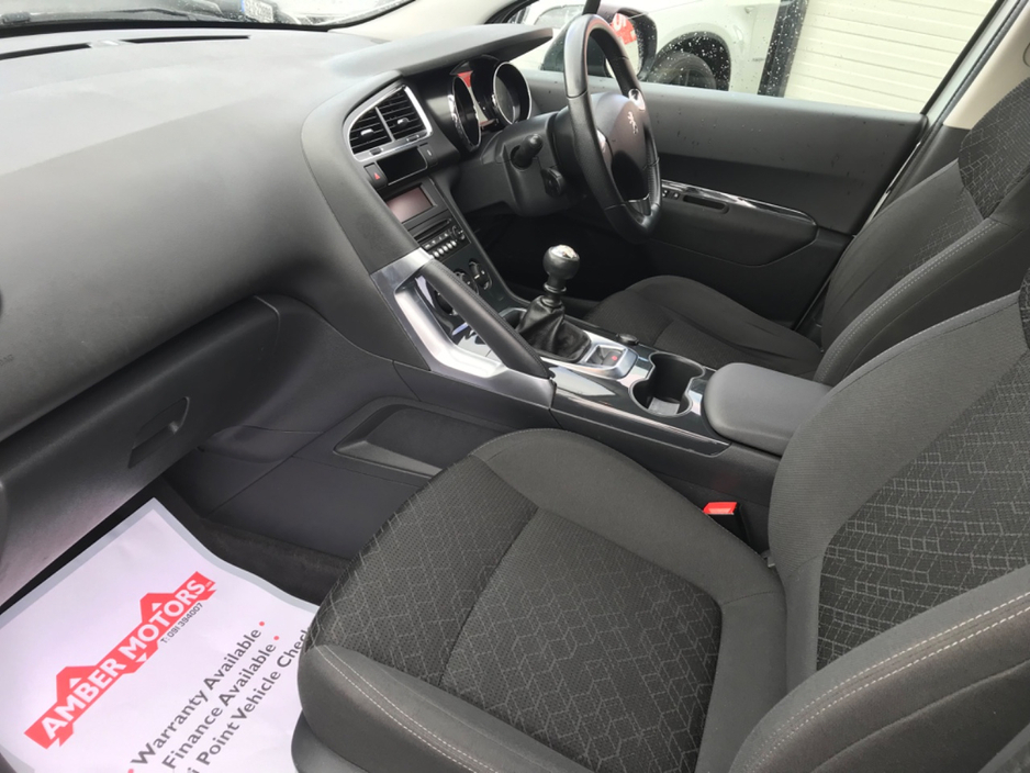 2016 Peugeot 3008 - image 21