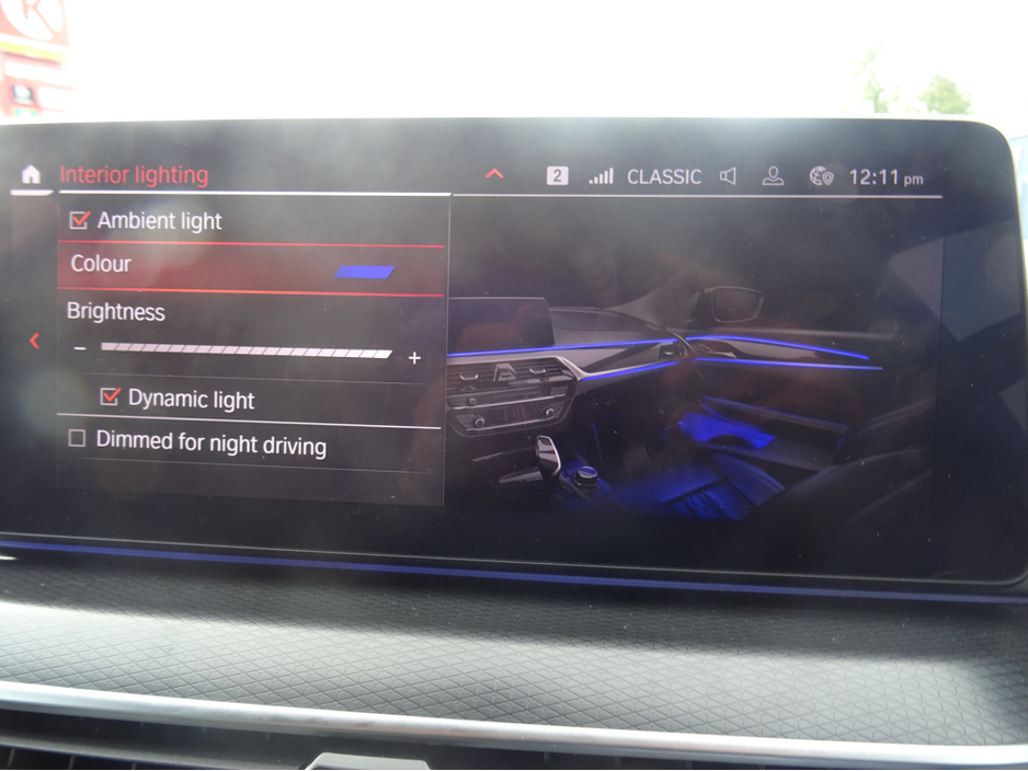 2021 BMW 5 Series - image 15