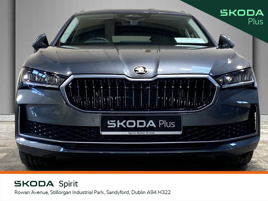 2025 Skoda Superb - image 11