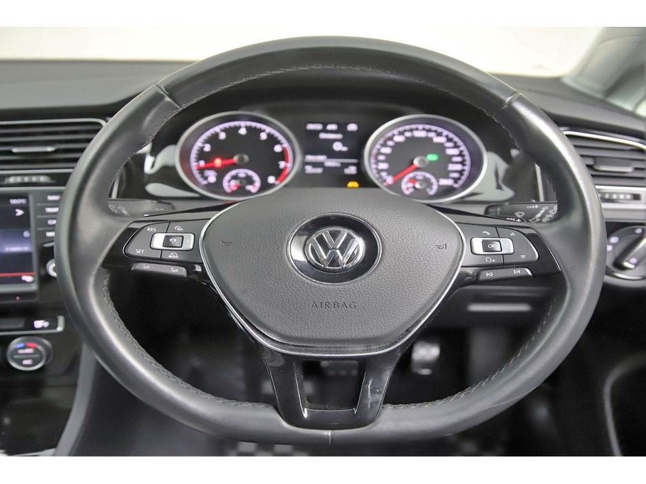 2015 Volkswagen Golf 1.4 TSI DSG HIGHLINE 103KW €15,890