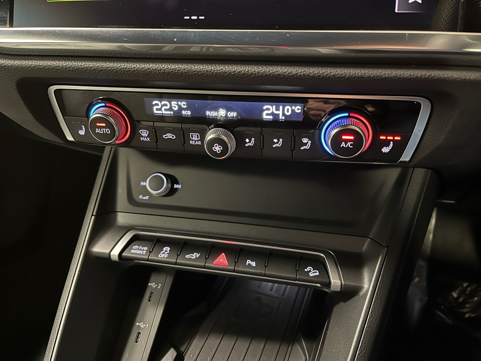 2024 Audi Q3 - image 7