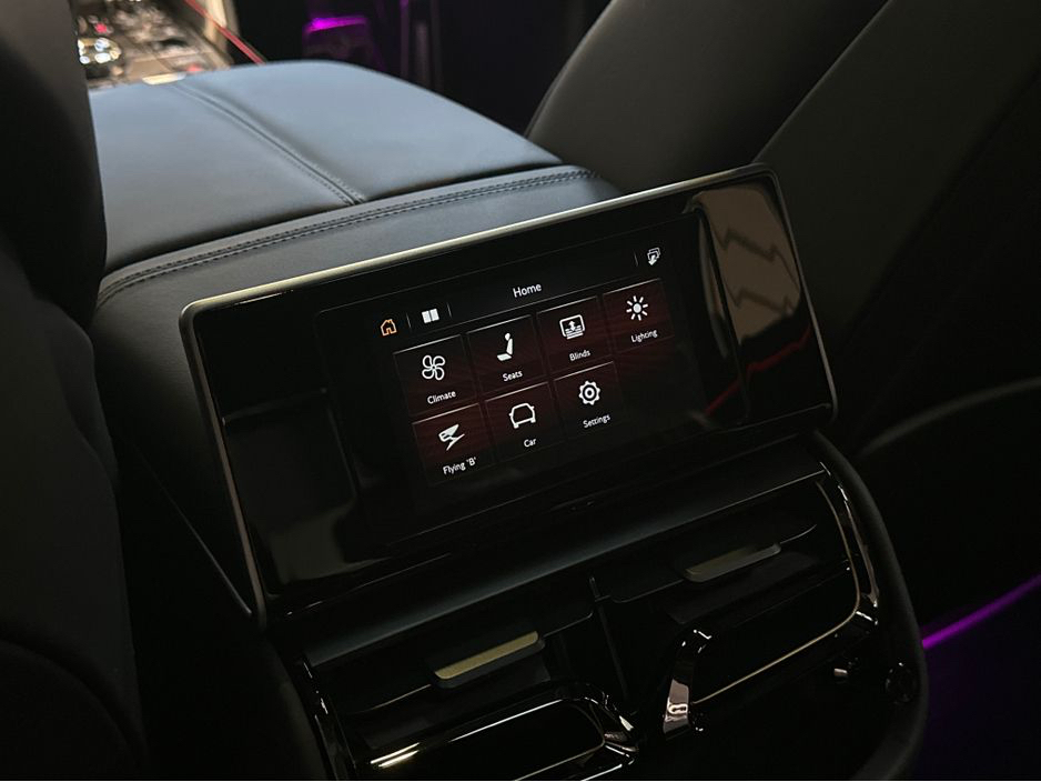 2025 Bentley Flying Spur - image 23