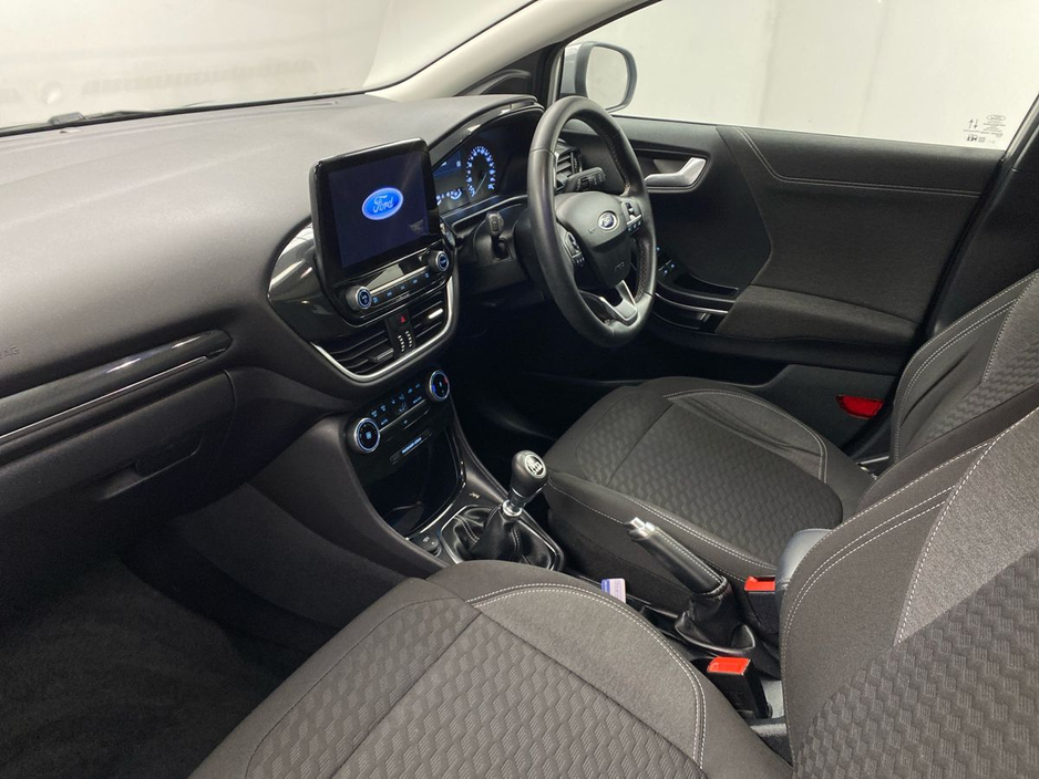 2023 Ford Puma - image 2