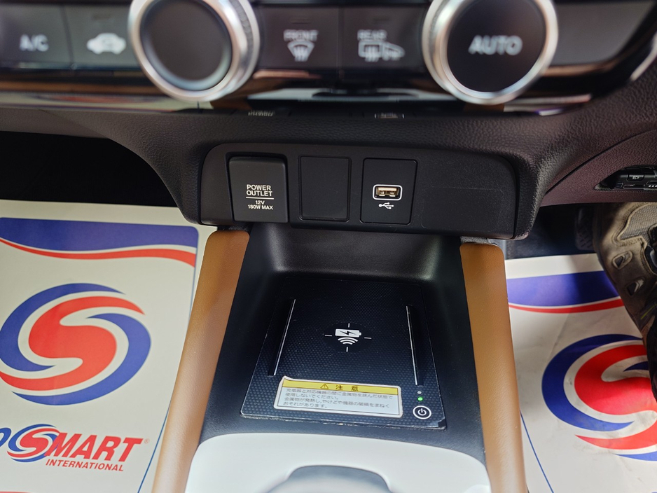 2020 Honda Fit - image 11