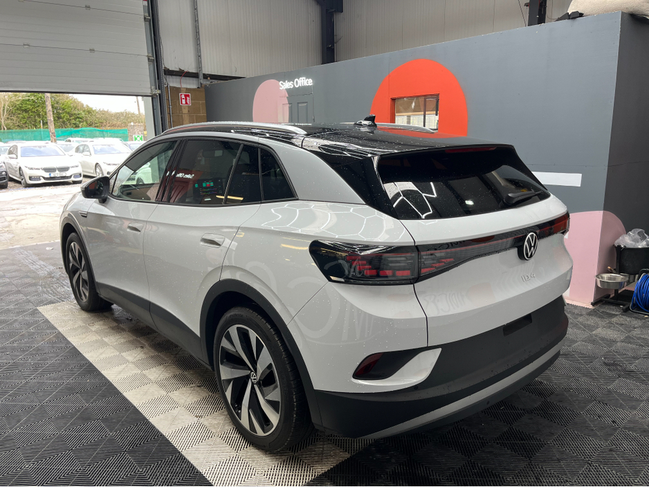 2023 Volkswagen ID.4 - image 4