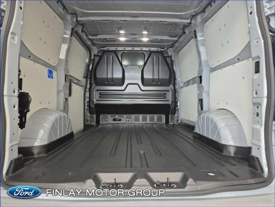 2026 Ford Transit Custom - image 21