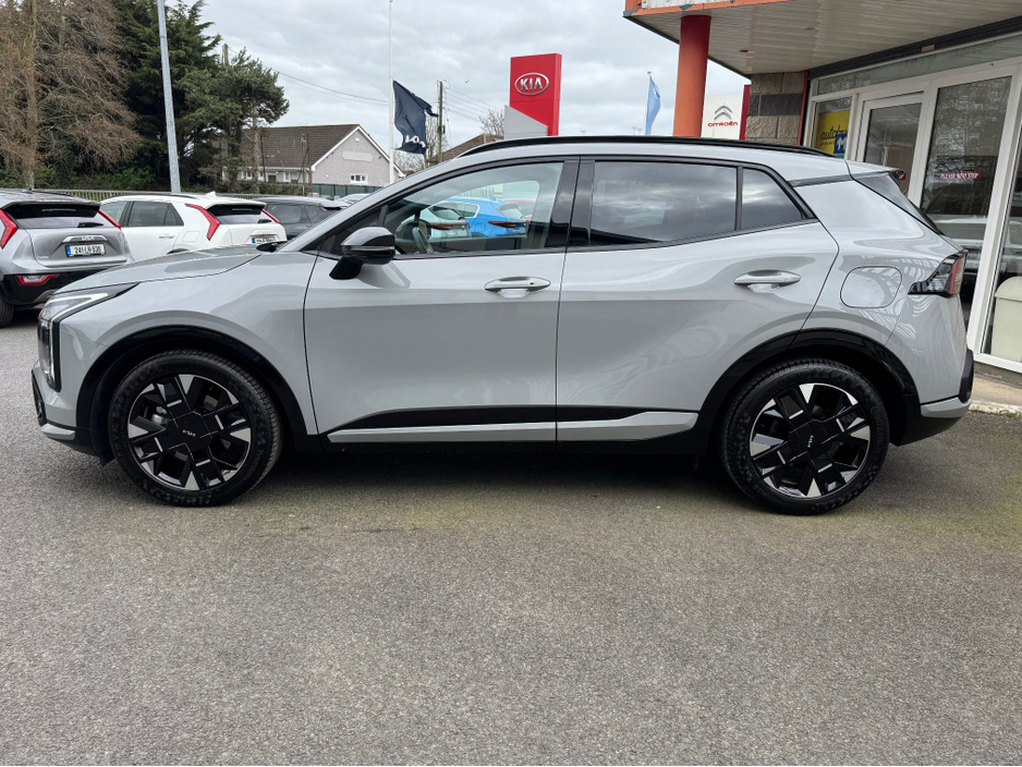 2026 Kia Sportage - image 8