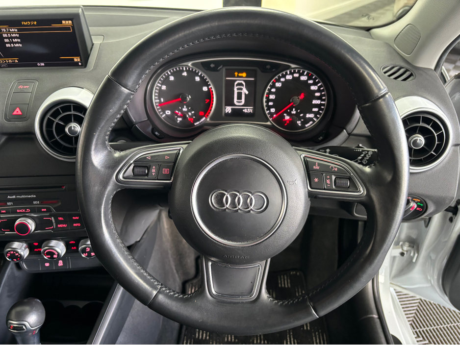 2014 Audi A1 - image 7