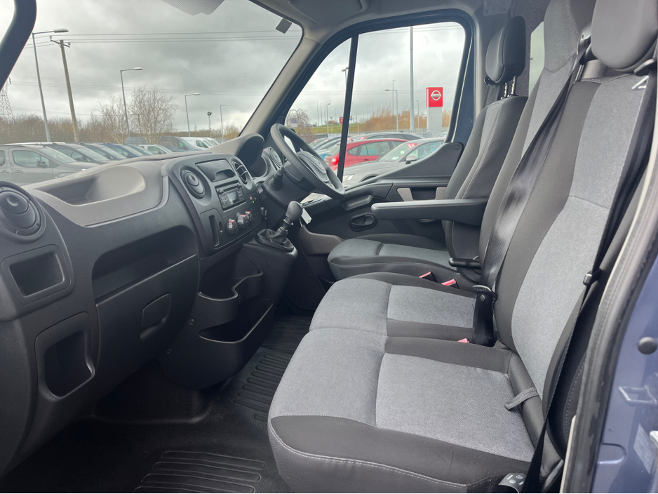 2017 Renault Master - image 19