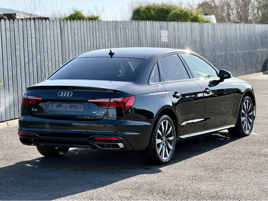 2022 Audi A4 - image 8