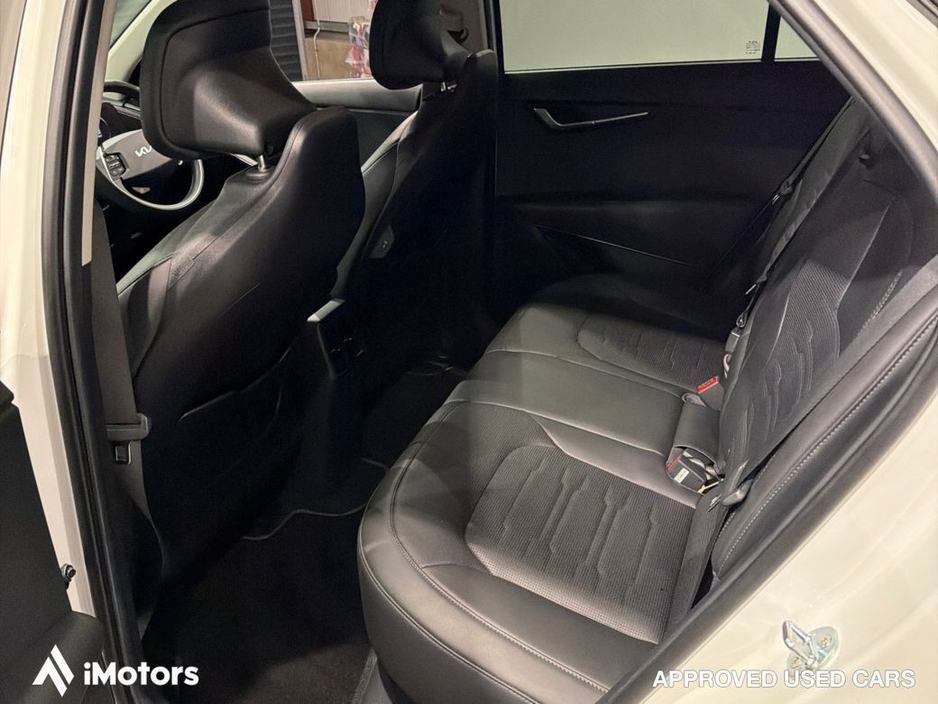 2025 Kia e-Niro - image 13