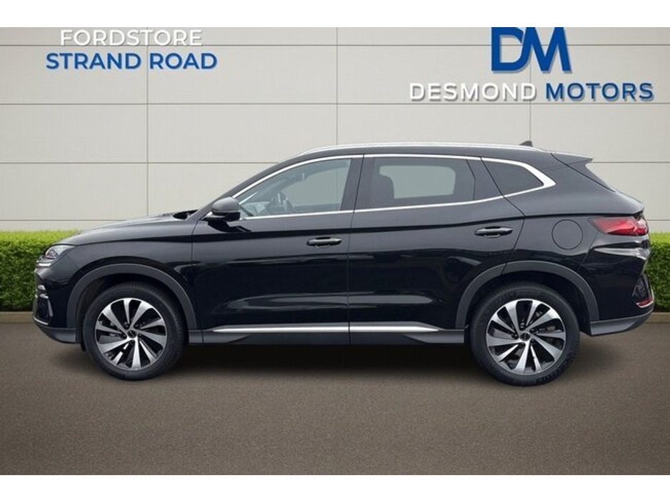 2025 BYD Seal U - image 5