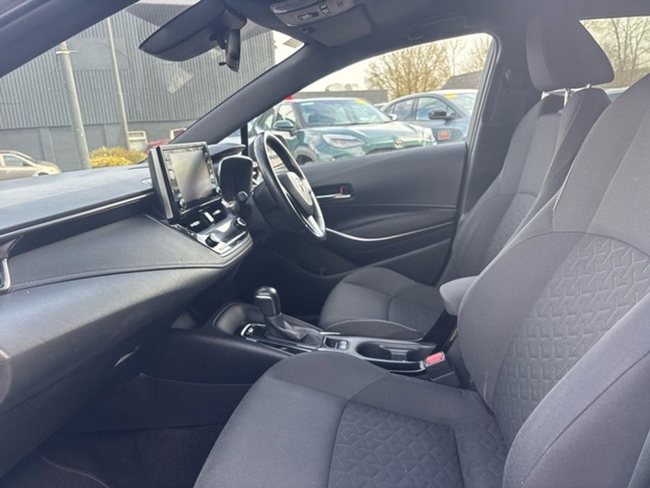 2019 Toyota Corolla - image 6