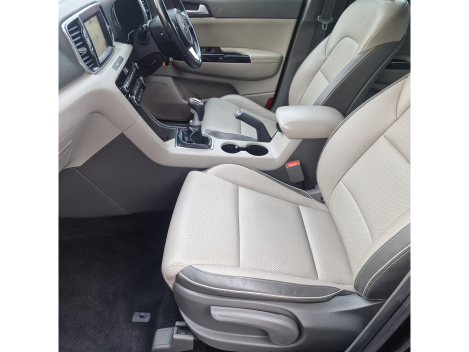 2017 Kia Sportage - image 11