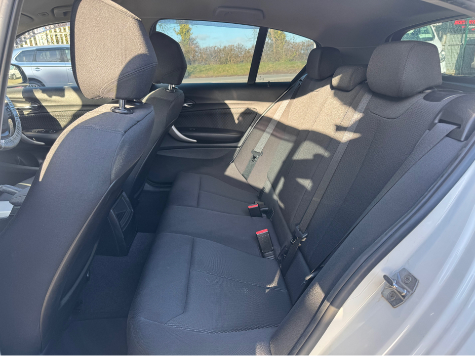 2016 BMW 1 Series - image 12