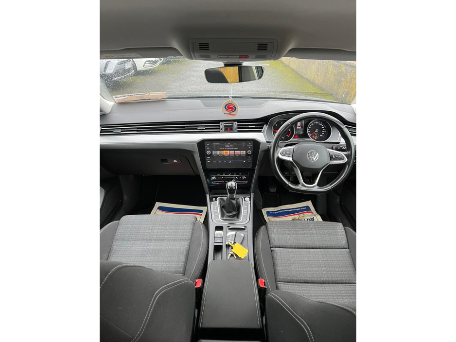 2021 Volkswagen Passat 2.0 TDI 150HP Business €18,950