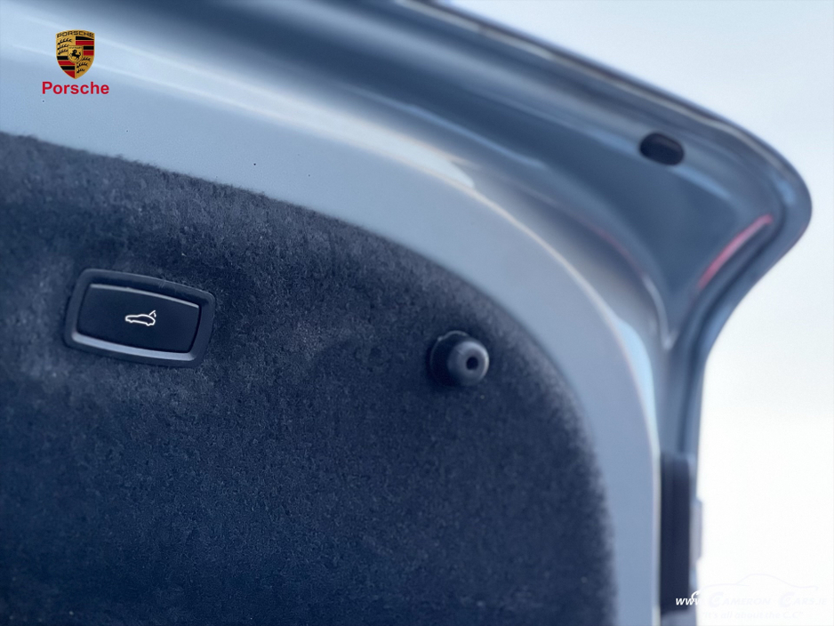 2020 Porsche Taycan TYCAN 4S DOLOMITE SILVER EV MOBILITY €44,950