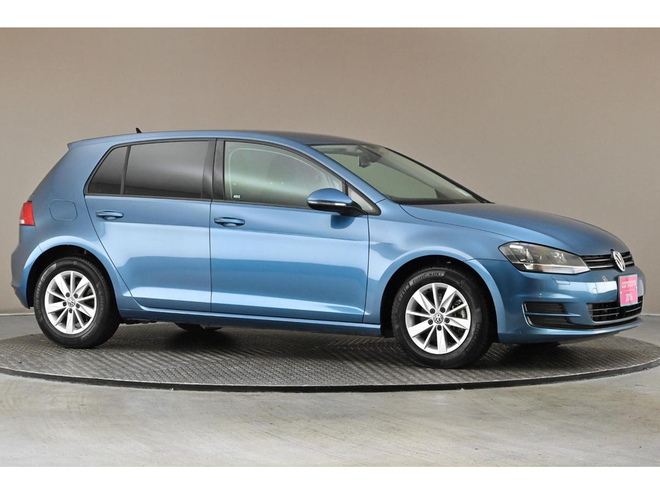 2016 Volkswagen Golf - image 12