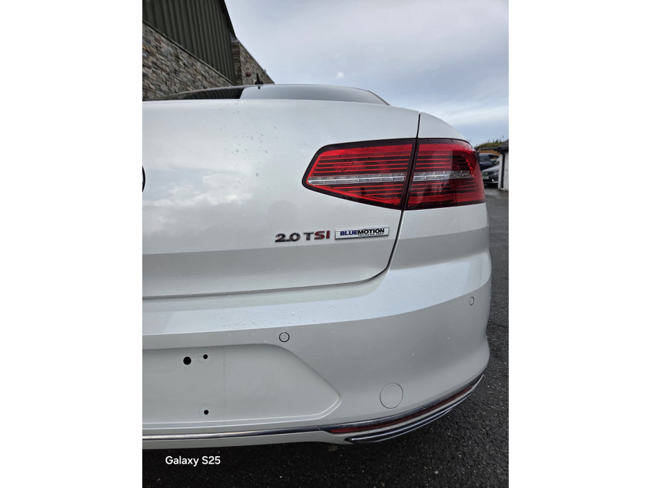 2017 Volkswagen Passat  €19,950