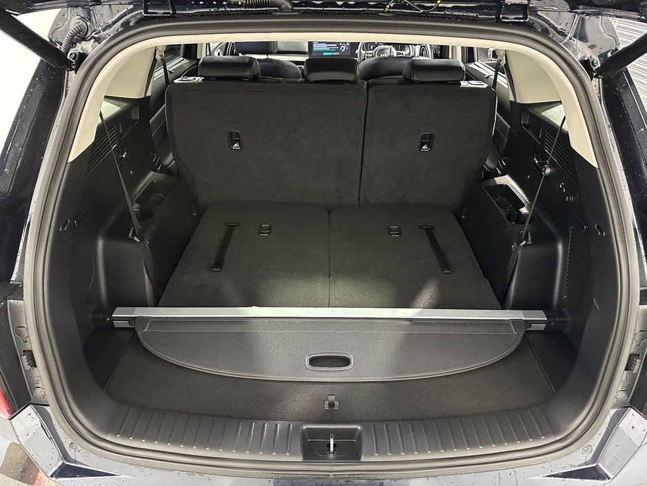 2025 Kia Sorento - image 29