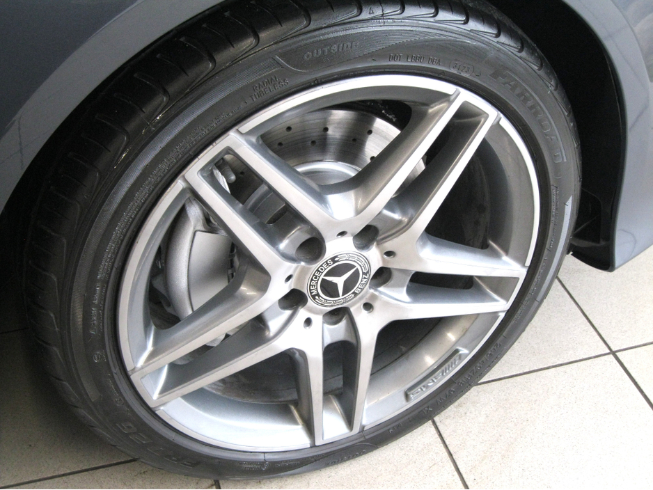 2014 Mercedes-Benz E Class - image 7