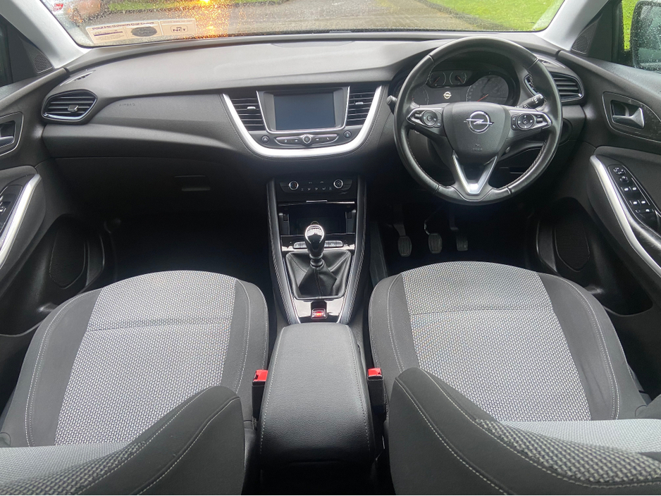 2021 Opel Grandland X - image 7