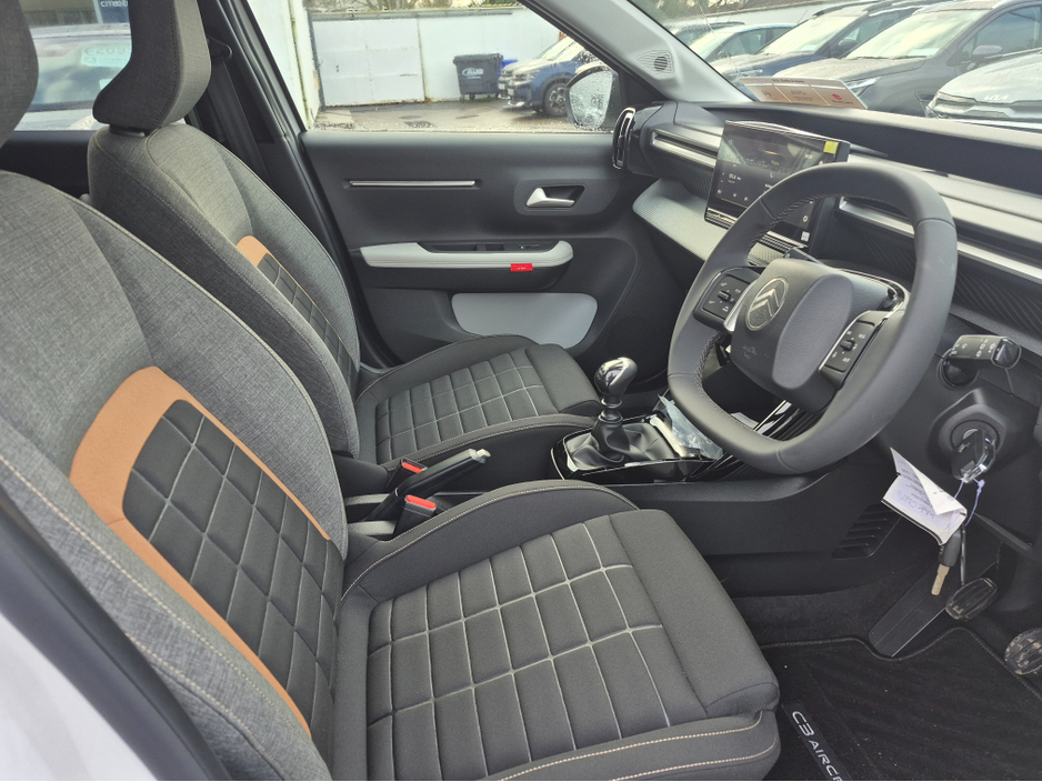 2026 Citroen C3 Aircross PLUS 1.2L Turbo petrol 100 6MT ( 7 seats ) €30,200