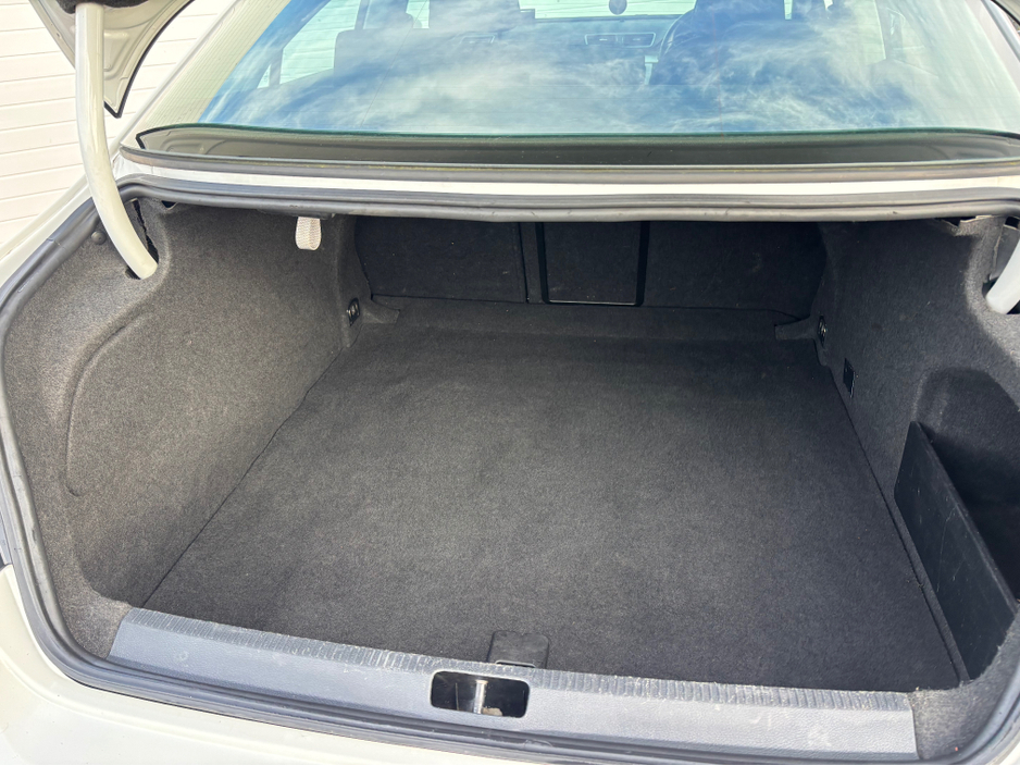 2012 Volkswagen Passat CC - image 6