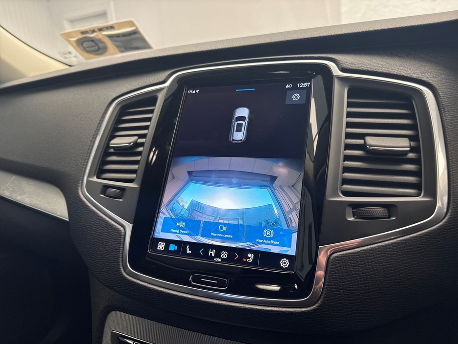 2023 Volvo XC90 - image 20