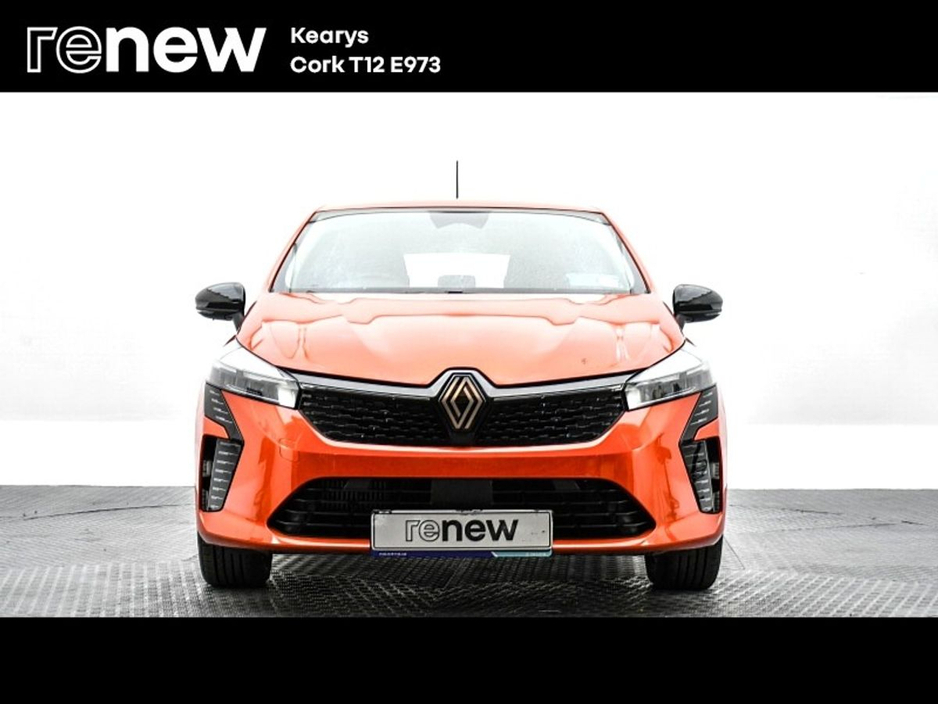 2025 Renault Clio - image 8