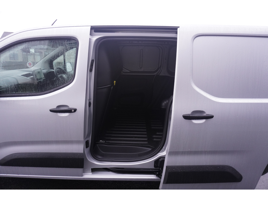 2023 Toyota Proace CITY 1.5 GX SWB 650KG 3