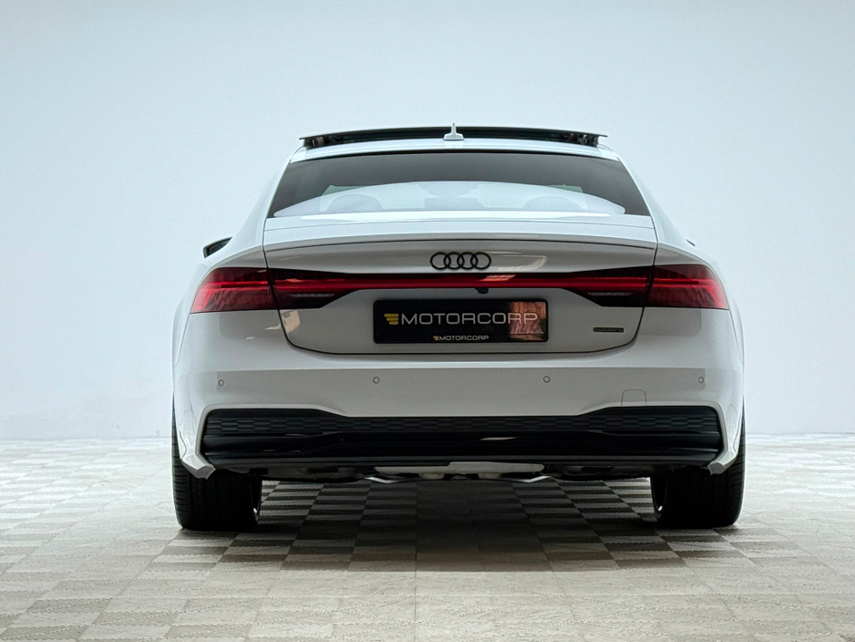 2025 Audi A7 - image 6