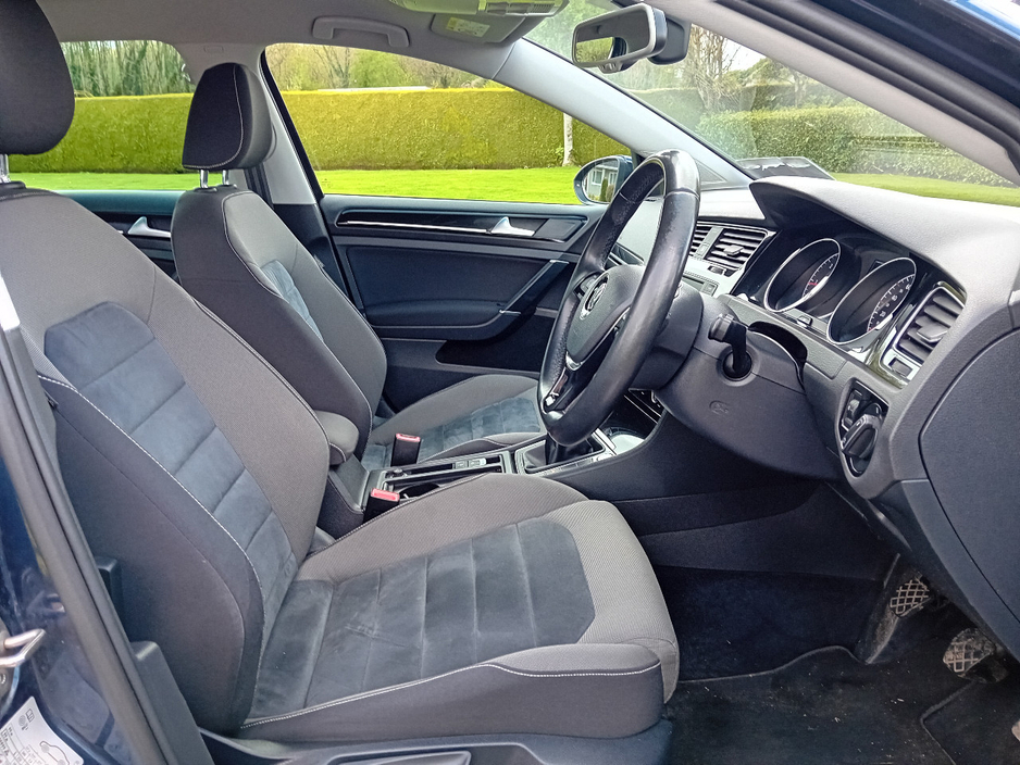 2016 Volkswagen Golf - image 6