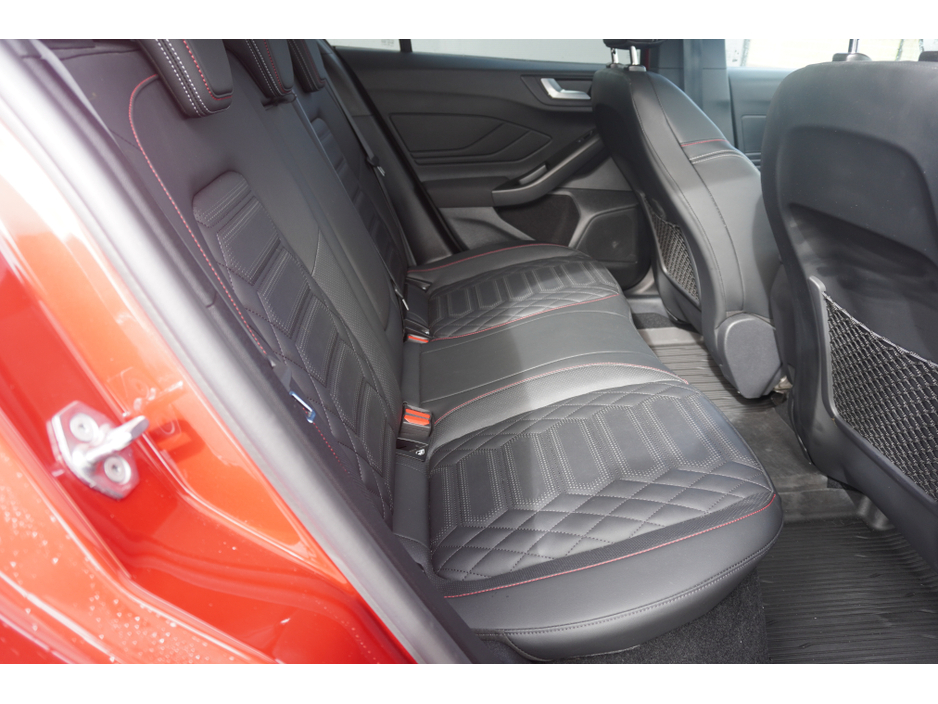 2025 Ford Focus - image 12