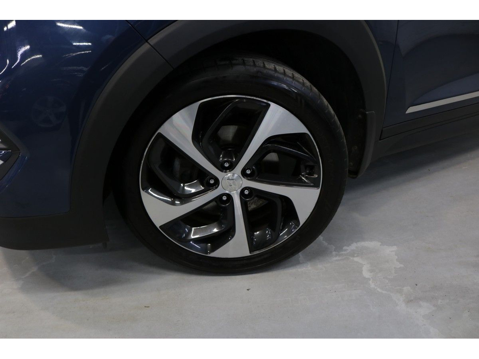 2018 Hyundai Tucson - image 3