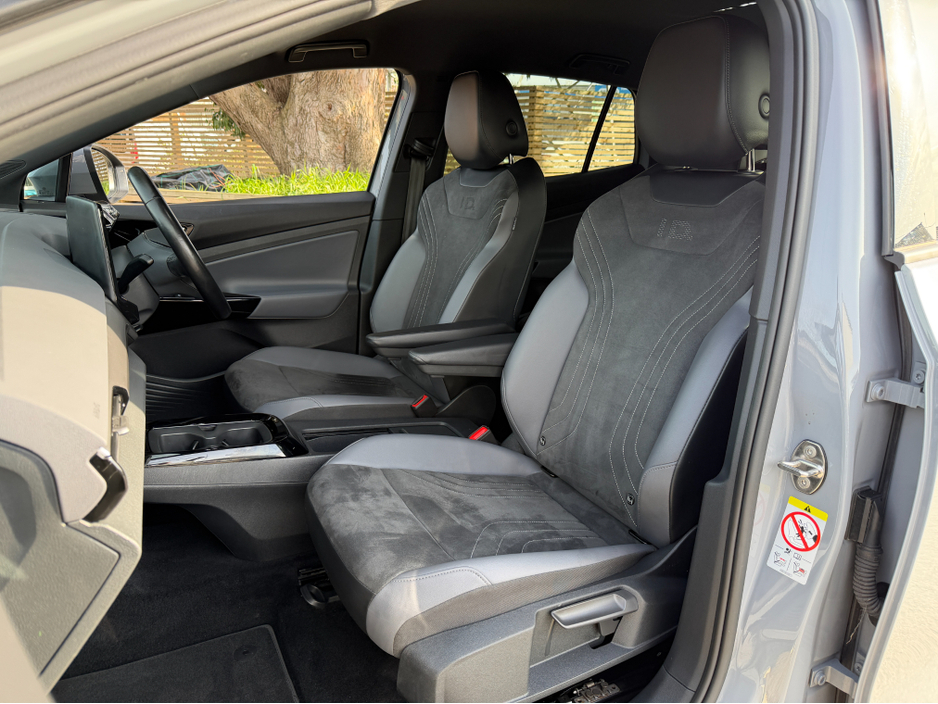 2022 Volkswagen ID.4 - image 28