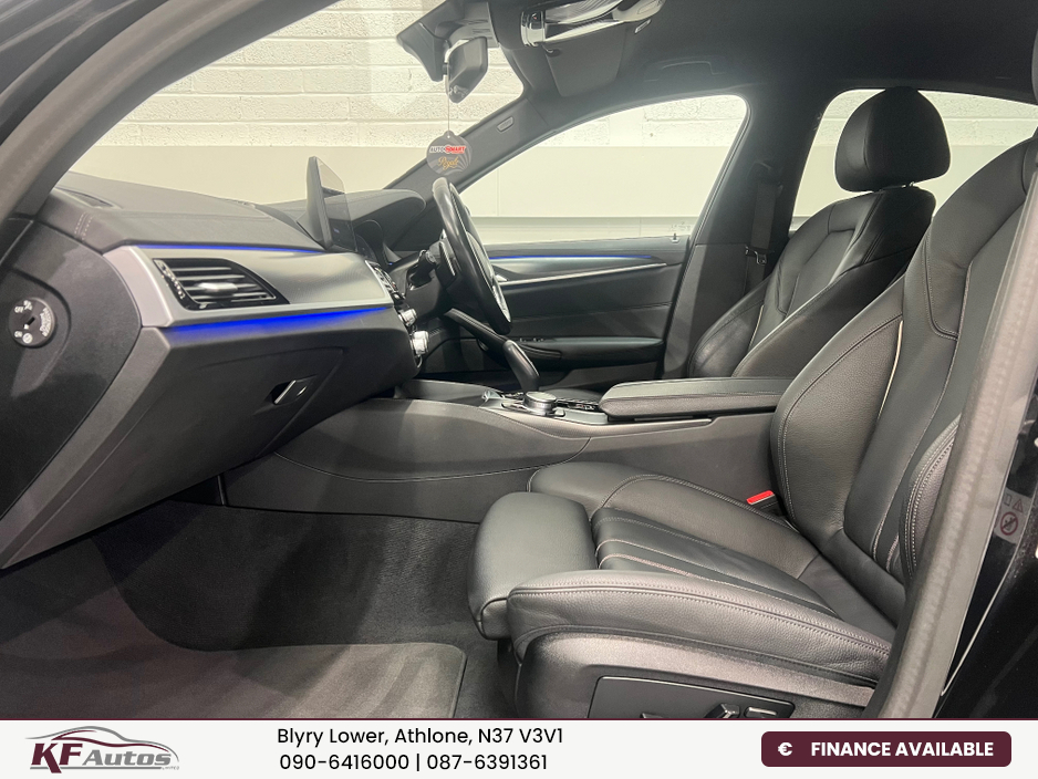 2022 BMW 5 Series - image 15