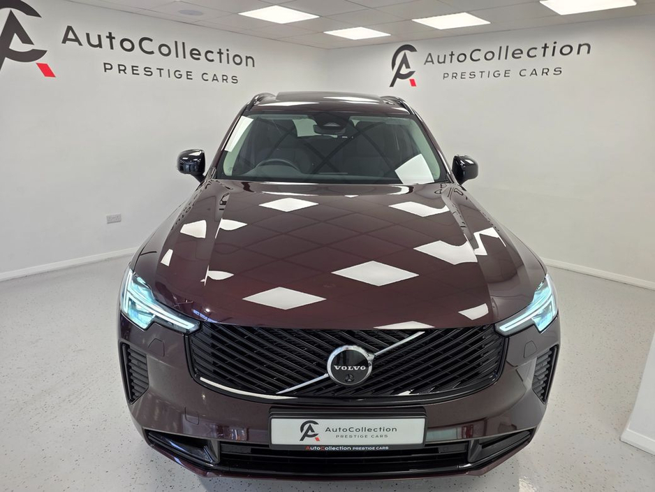 2025 Volvo XC90 - image 2