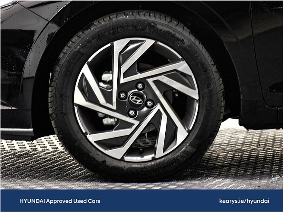 2025 Hyundai i20 - image 8