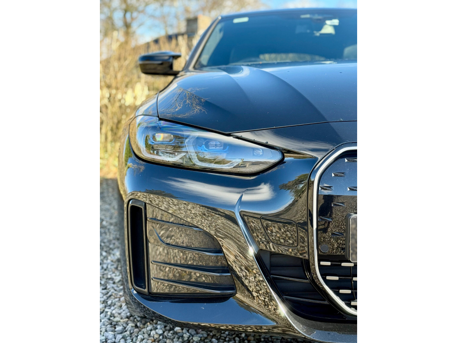 2023 BMW i4 - image 5