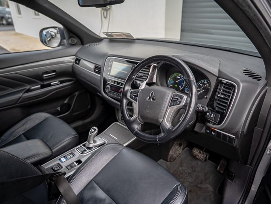 2018 Mitsubishi Outlander 2.4 4H Phev 132BHP 5DR Auto €19,950