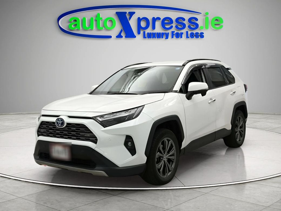 2022 Toyota Rav4 - image 9