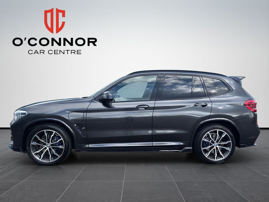 2021 BMW X3 - image 7