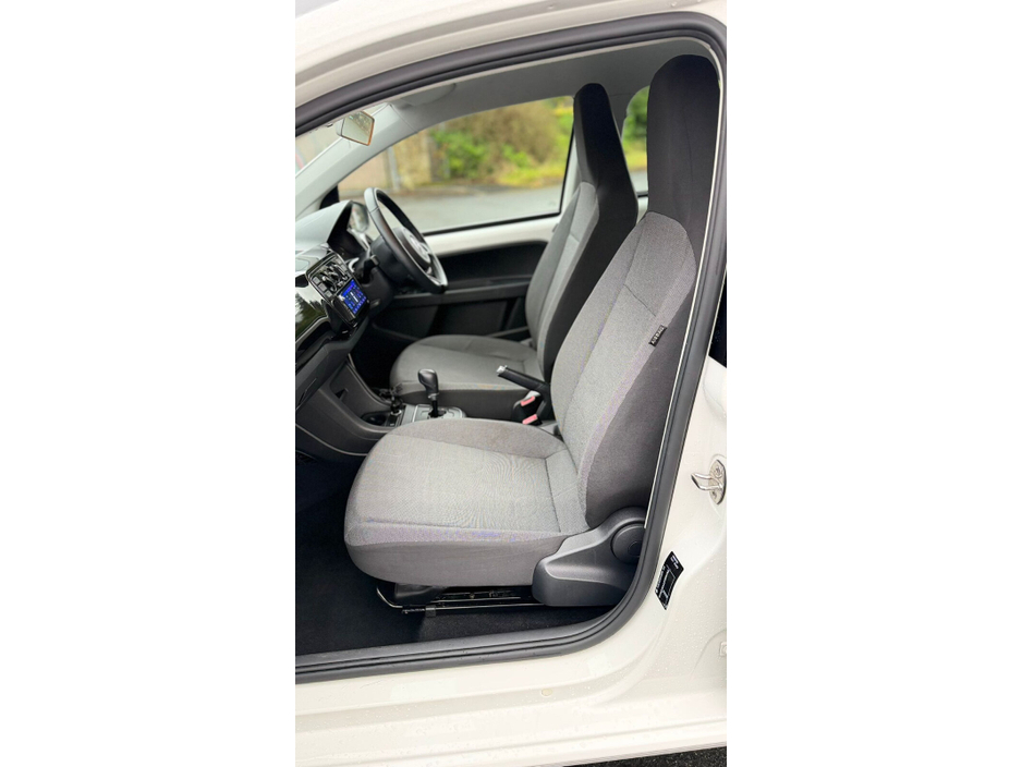 2015 Volkswagen up! 1.0 75BHP TAKE UP €7,999