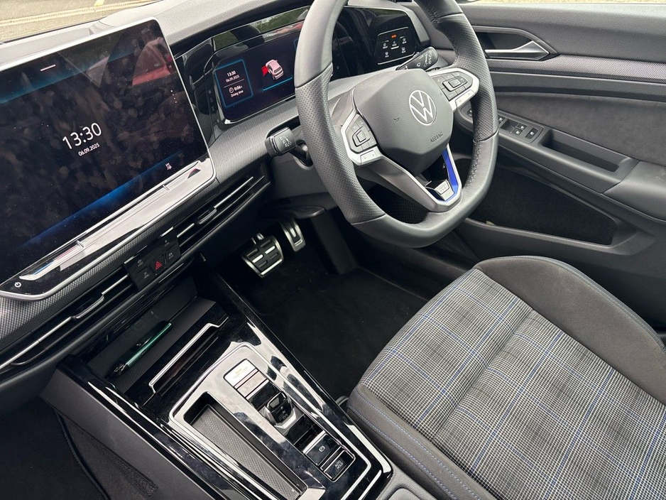 2025 Volkswagen Golf GTE 1.5TSI PHEV 177HP DSG €49,975